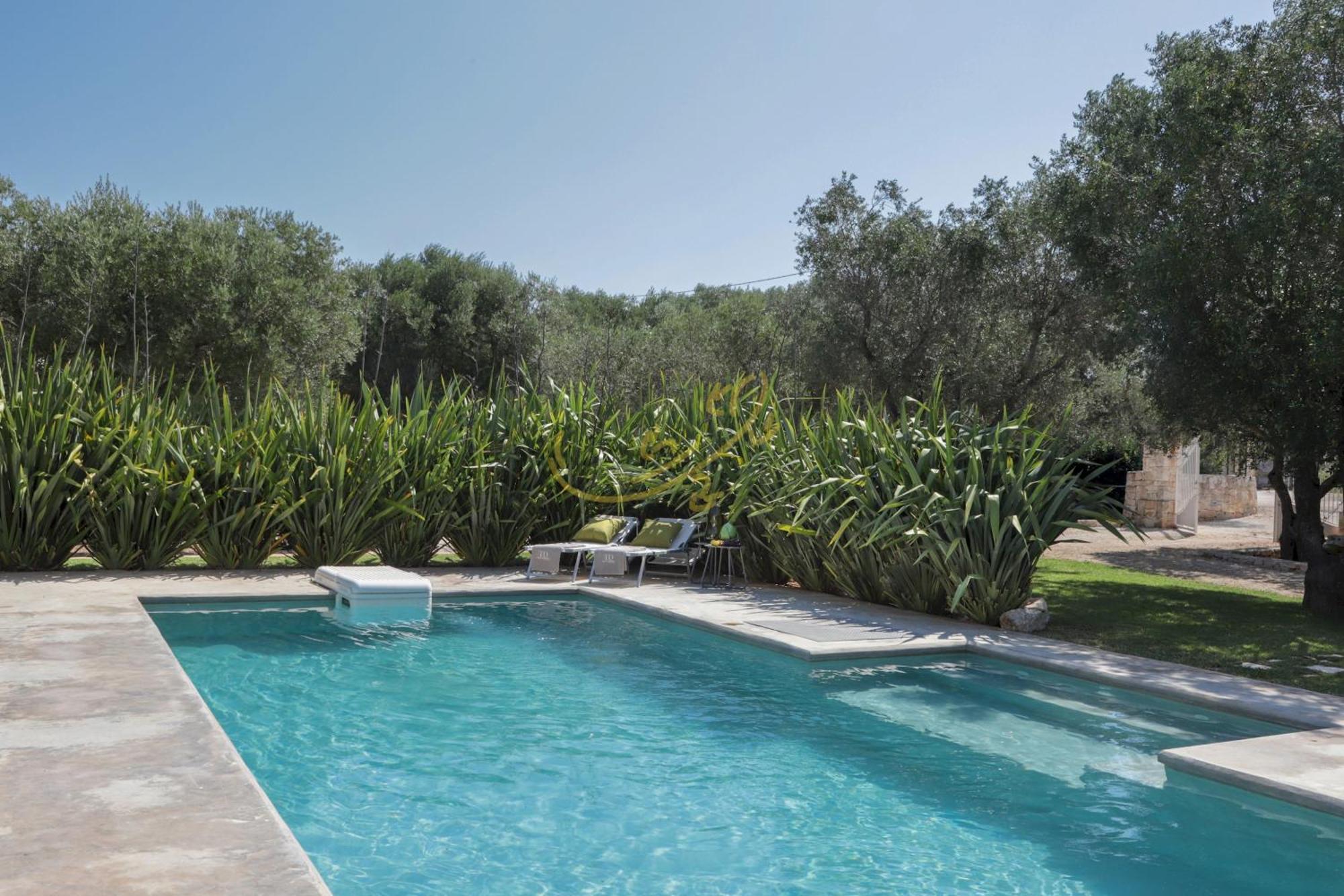 Вилла Td Dimora Del Giglio With Organic Garden With Pool Остуни Экстерьер фото