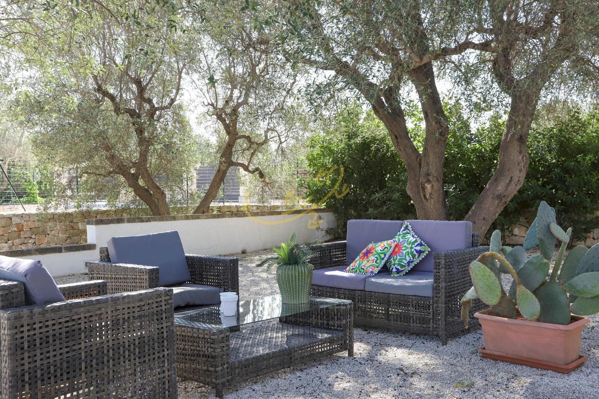 Вилла Td Dimora Del Giglio With Organic Garden With Pool Остуни Экстерьер фото