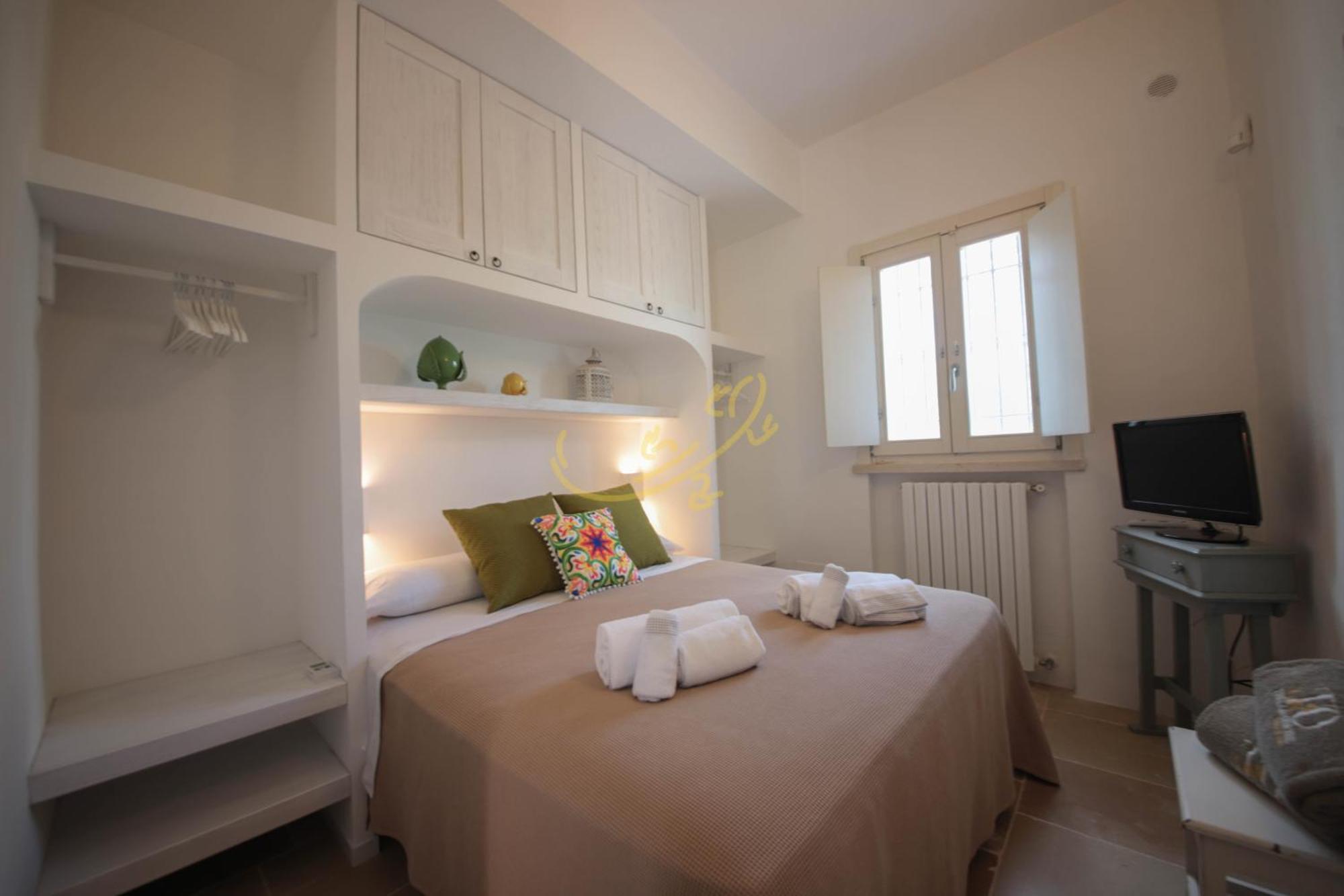 Вилла Td Dimora Del Giglio With Organic Garden With Pool Остуни Экстерьер фото